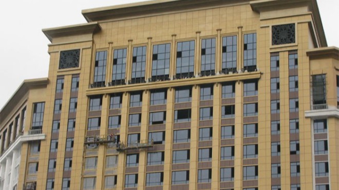 鋼結構氟碳漆漆膜針孔的原因及改善