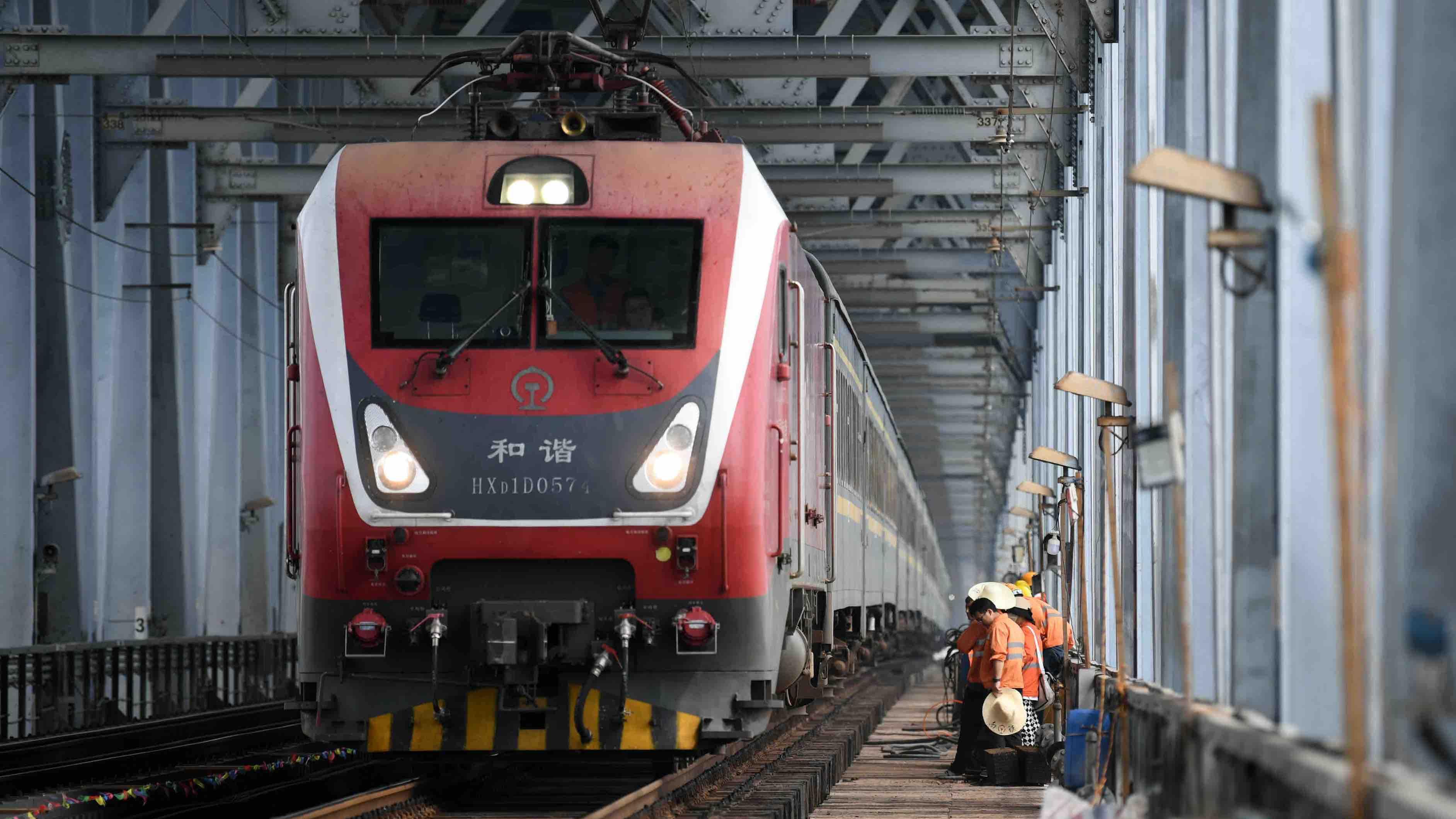 富萊德防腐涂料護航中鐵山橋京九鐵路聊城北站144米鋼桁梁，定義重防腐新標桿