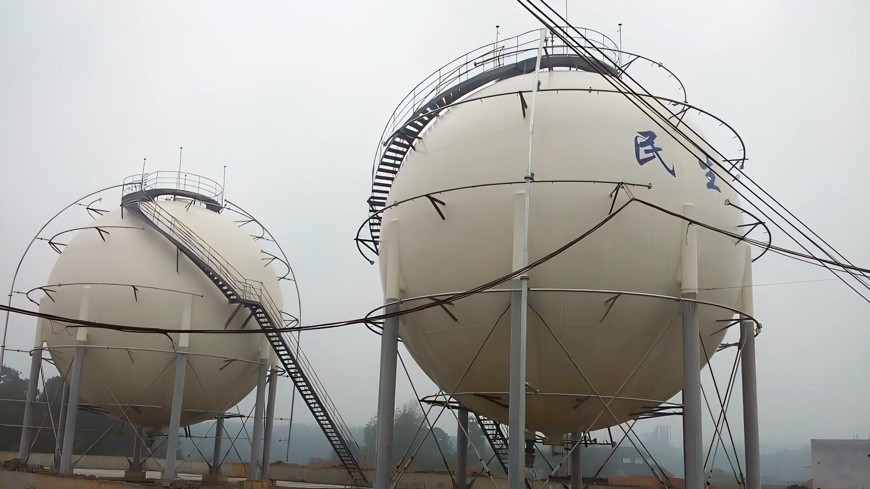 重慶秀山民生能源儲罐防腐工程：富萊德環氧涂料的成功應用