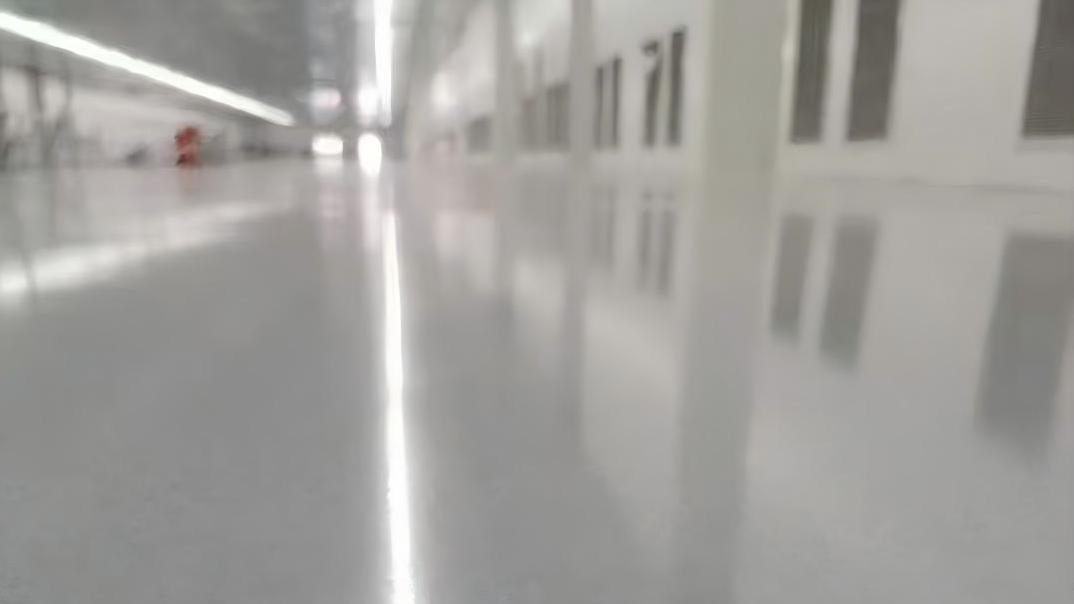 現代辦公與商業空間的海灰環氧彩砂自流平地坪漆