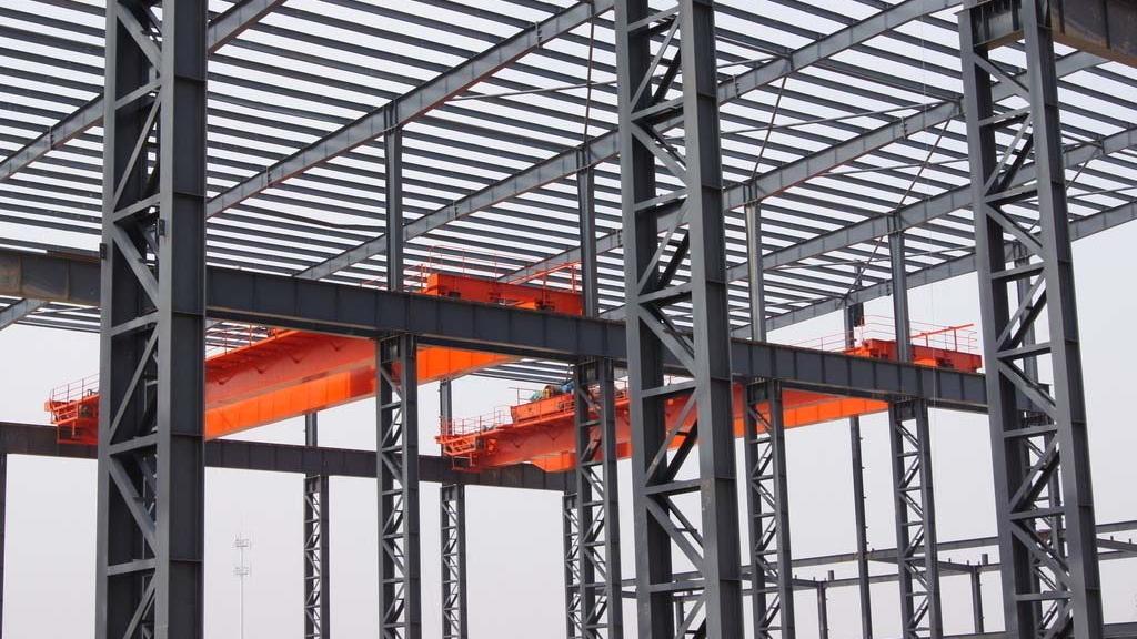 湖北大地云龍金屬結(jié)構(gòu)防腐涂裝項(xiàng)目：富萊德高性能淺灰鋼構(gòu)專用漆的創(chuàng)新應(yīng)用