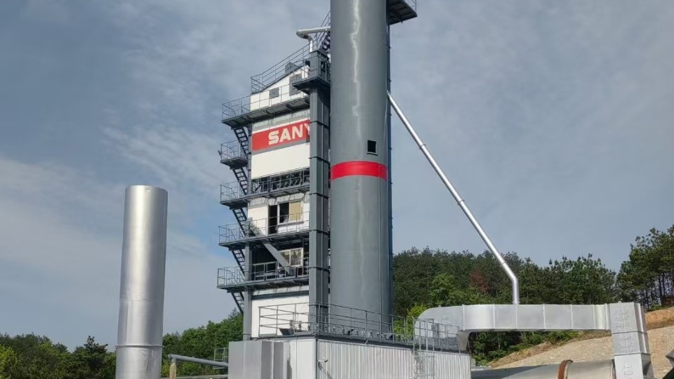 長效防腐,美觀耐用:富萊德涂料在瀝青攪拌站的應用實踐